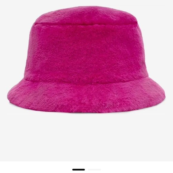 Ugg faux fur bucket hat new without tags display picture 1